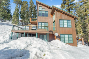 Amazing three story cabin! Four fireplaces, private hot tub, snowmobile transportation provided, beautiful and comfortable Home 359 home